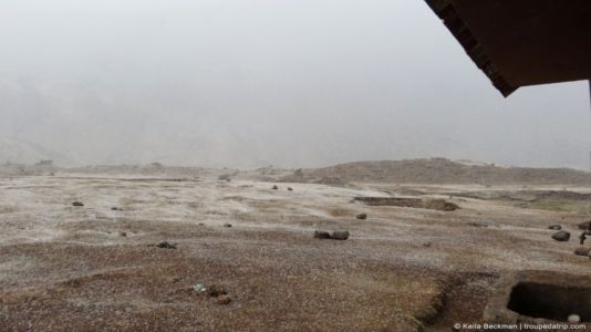 Acampamento Ausangatecocha durante uma nevasca