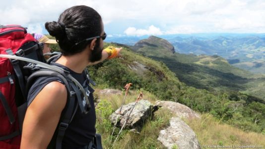 Pico do Papagaio ao fundo