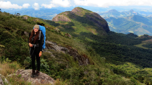 Pico do Papagaio ao fundo