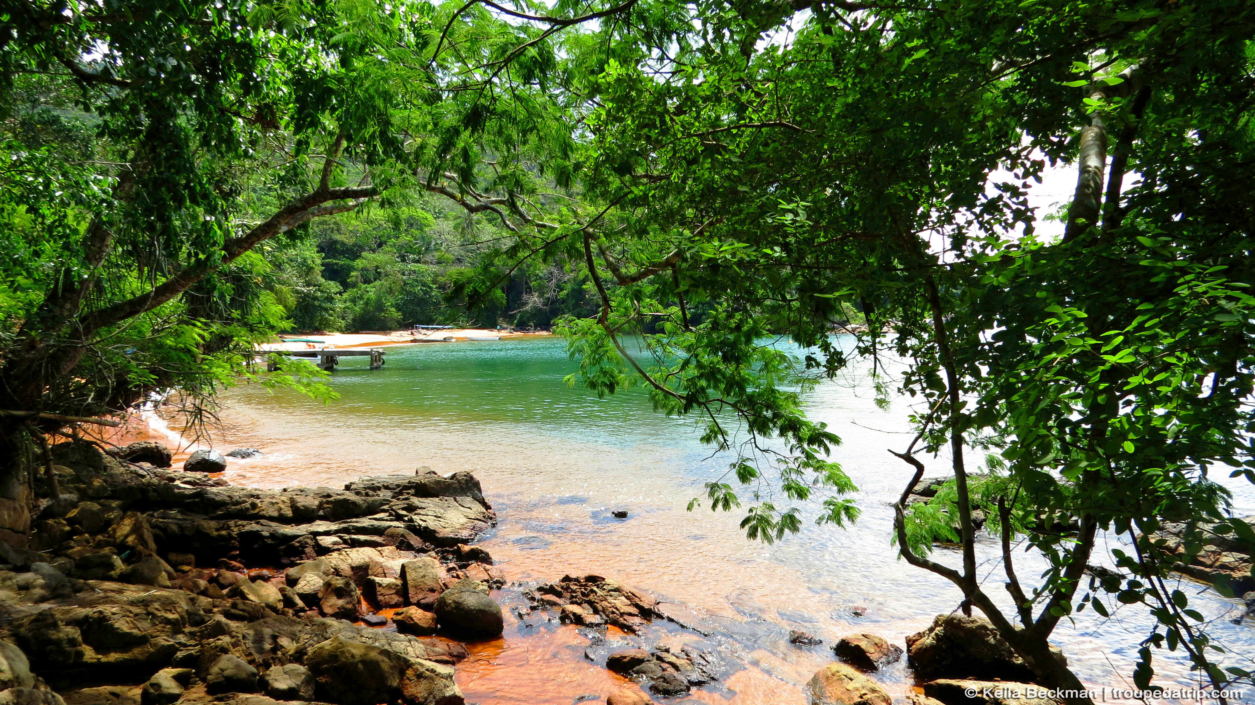 Praia de Araçatibinha na Meia Volta Ilha Grande Praia de Araçatibinha na Meia Volta Ilha Grande
